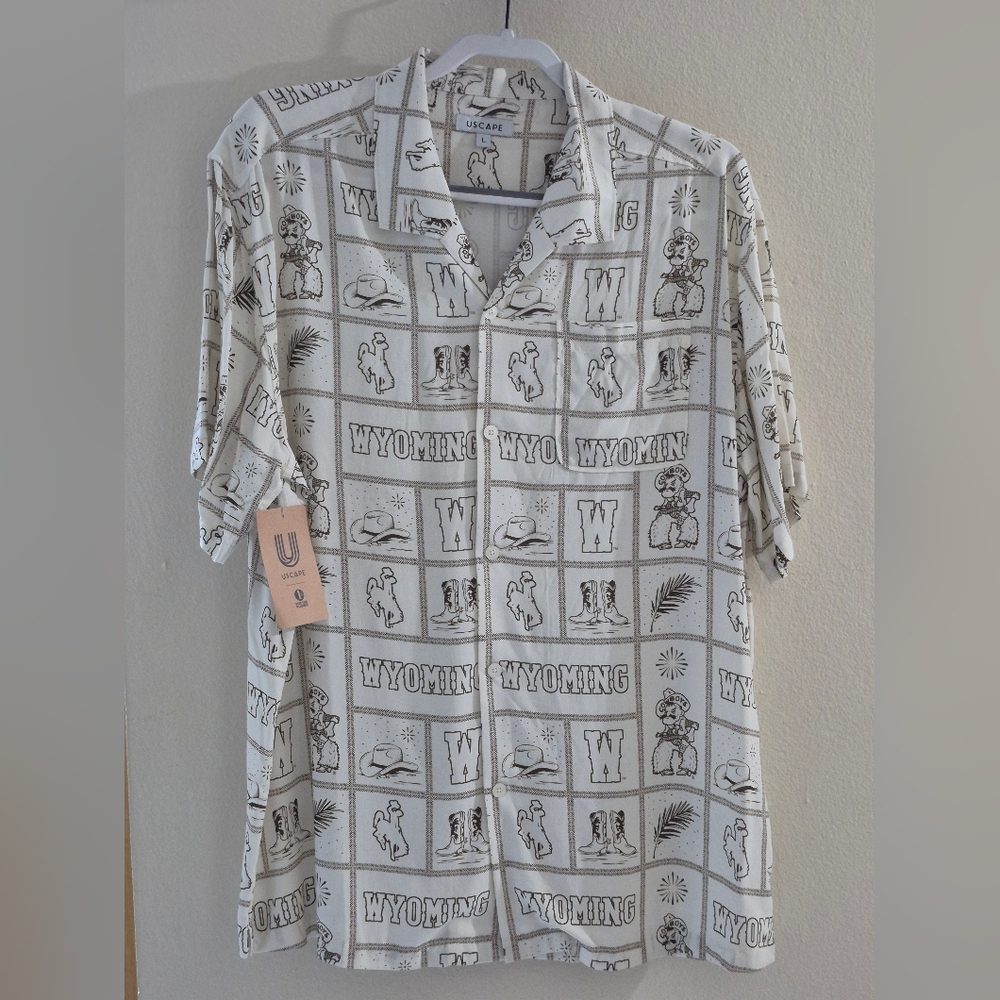 Uscape Rare University of Wyoming Cowboys Sample Shirt